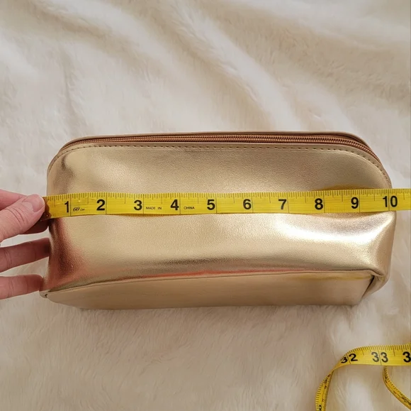 NWT travel cosmetic bag with lots of samples and travel size items - Picture 5 of 16